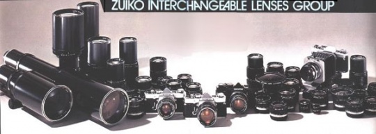Zuiko 600mm f/6.5（左一）、Zuiko Auto-T 1000mm f/11 APO（左二）同为 奥林巴斯在 OM 机年代，最长焦距的超远摄镜头。