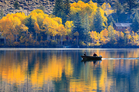 湖上秋色 摄于美国加州银湖 2013年 Canon EOS 5D Mark II