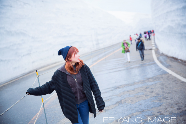 摄于日本 立山黑部 雪壁，每年4月开山时节高达十几米的雪墙。